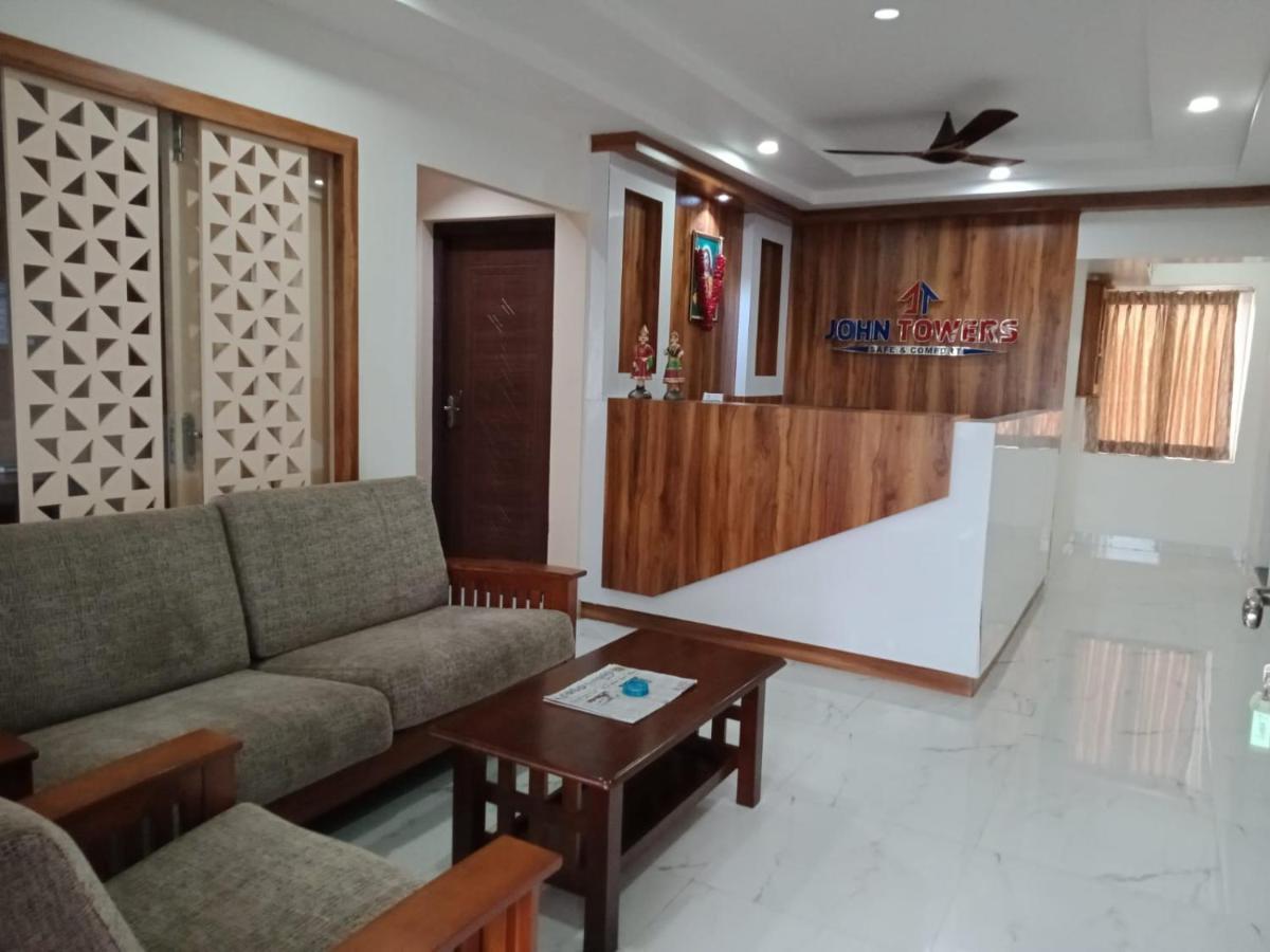 Hotel John Towers Tirunelveli Esterno foto