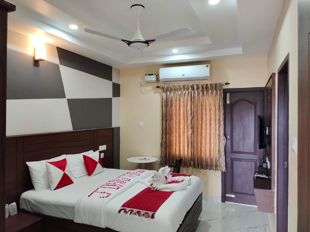 Hotel John Towers Tirunelveli Esterno foto