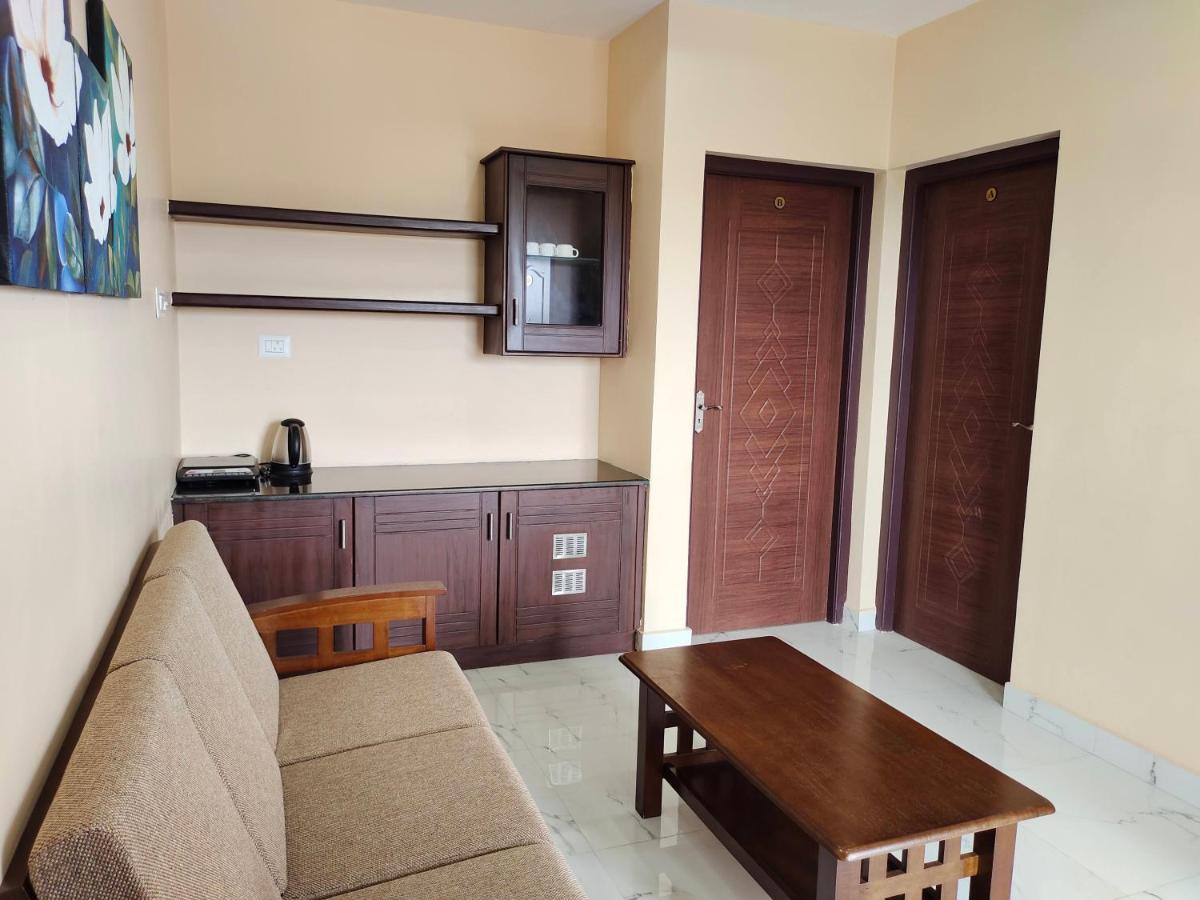Hotel John Towers Tirunelveli Esterno foto