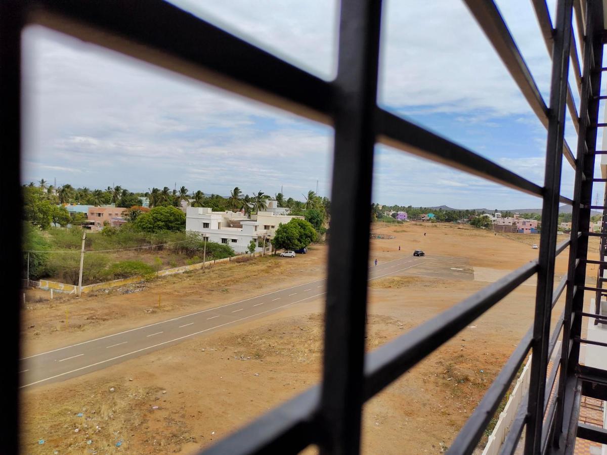 Hotel John Towers Tirunelveli Esterno foto