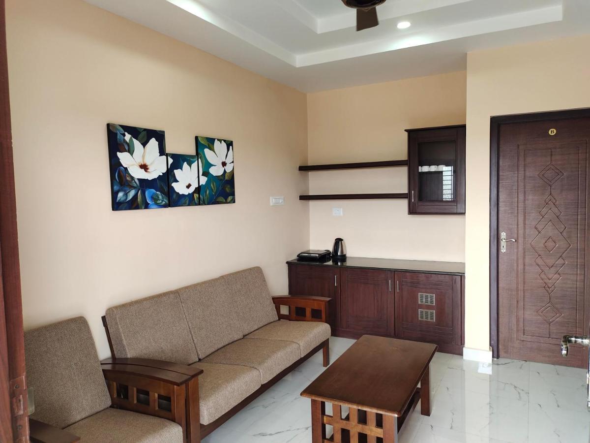 Hotel John Towers Tirunelveli Esterno foto