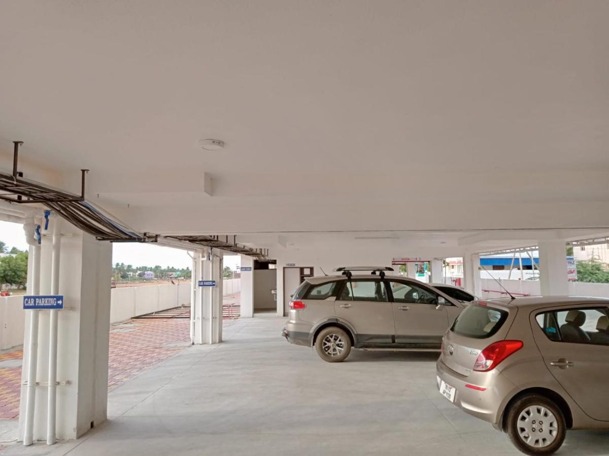 Hotel John Towers Tirunelveli Esterno foto