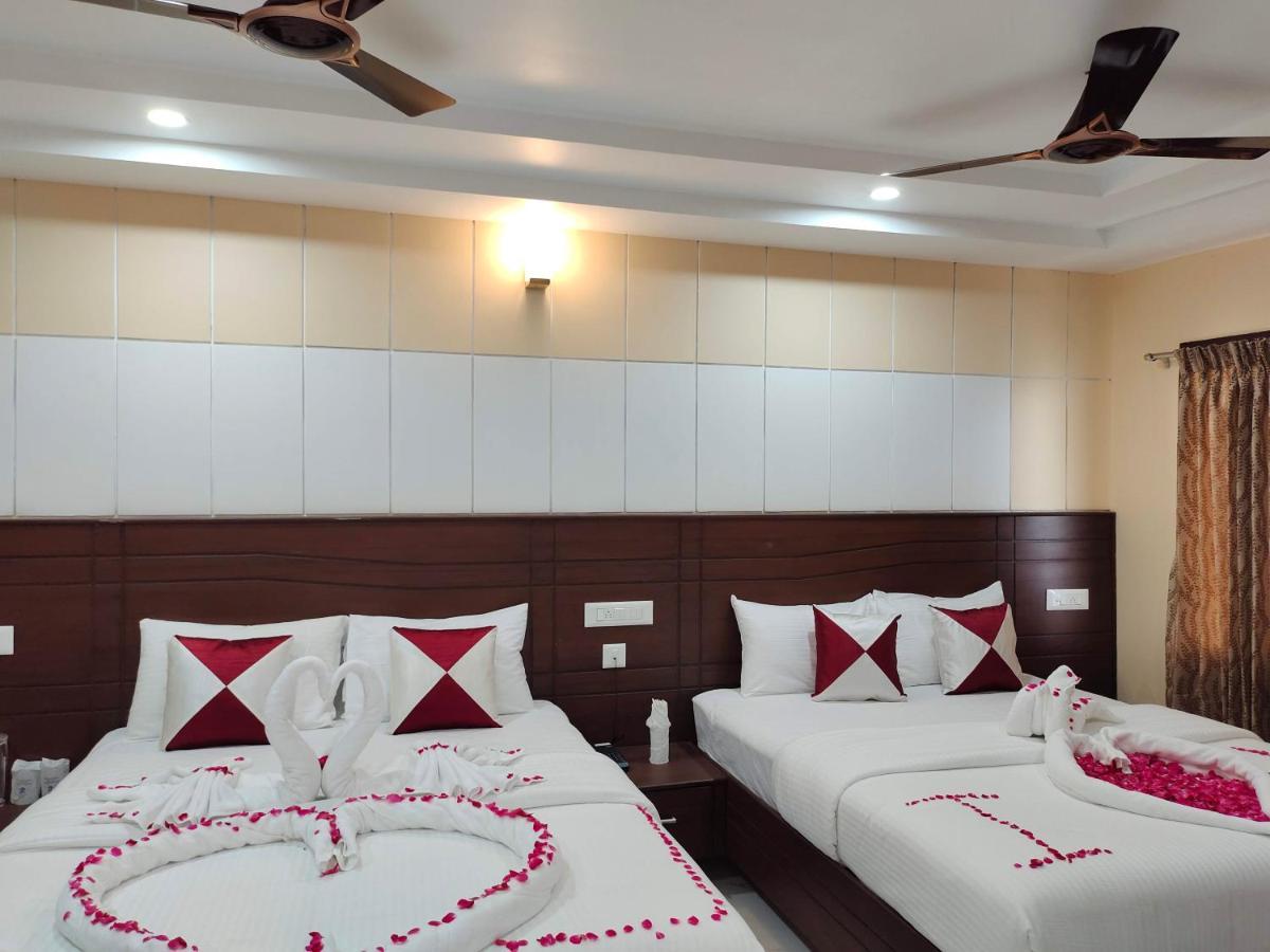 Hotel John Towers Tirunelveli Esterno foto